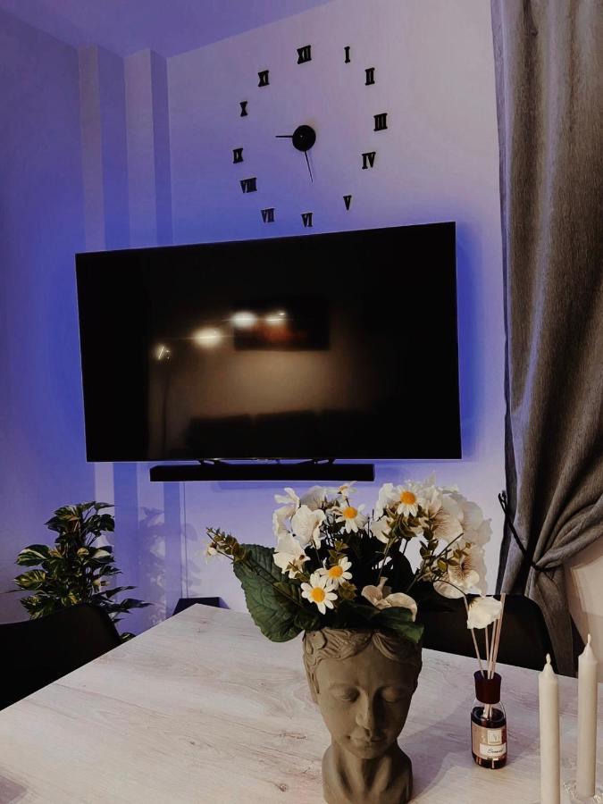 בולוניה Futura Suite Apartment מראה חיצוני תמונה